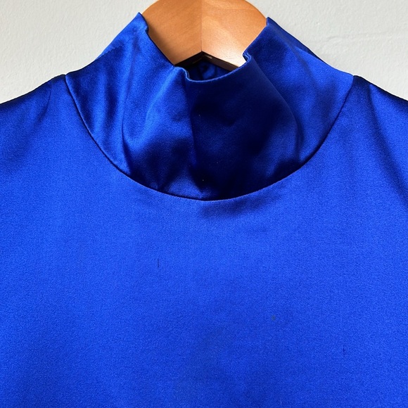 EMPORIO ARMANI 2-tone, cobalt blue silk top & black wool bottom dress size 6 - Picture 4 of 9